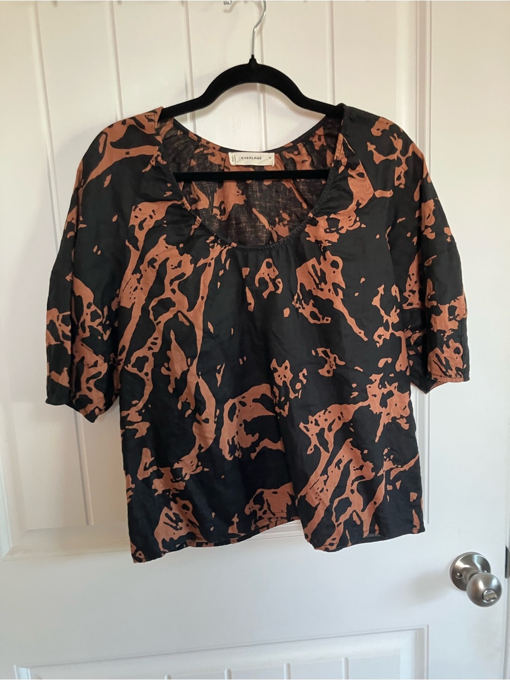 Everlane Black & Brown Abstract Scoop-Neck linen Women's Top